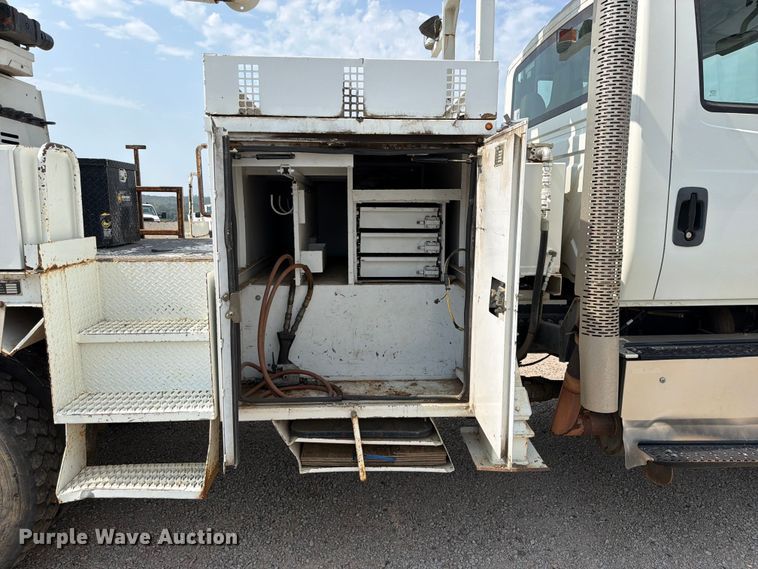 image for item FK5044 2016 International WorkStar 7500 bucket truck