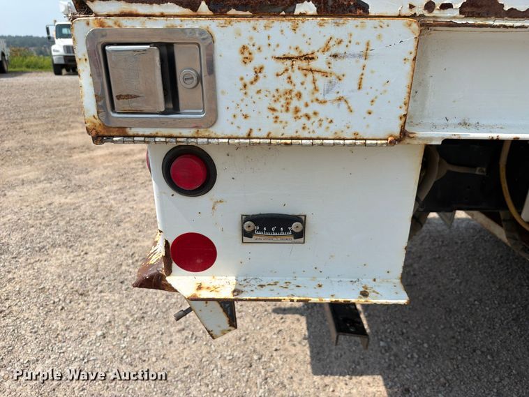 image for item FK5044 2016 International WorkStar 7500 bucket truck