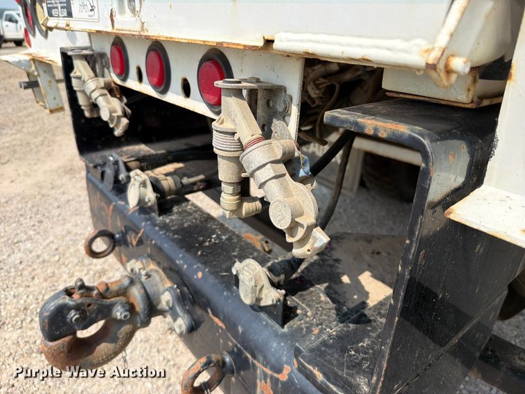 image for item FK5044 2016 International WorkStar 7500 bucket truck