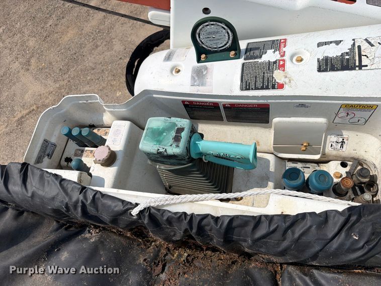 image for item FK5044 2016 International WorkStar 7500 bucket truck
