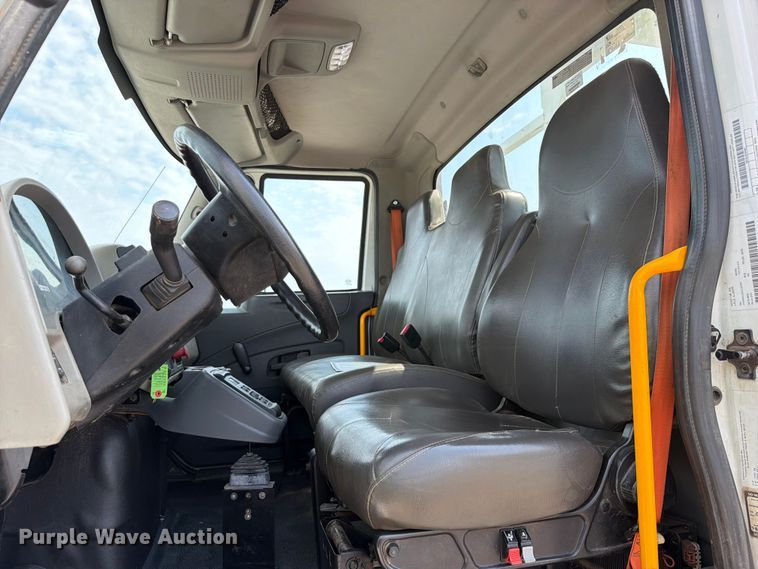 image for item FK5044 2016 International WorkStar 7500 bucket truck