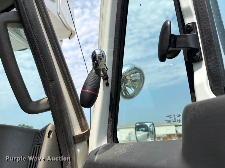 image for item FK5044 2016 International WorkStar 7500 bucket truck