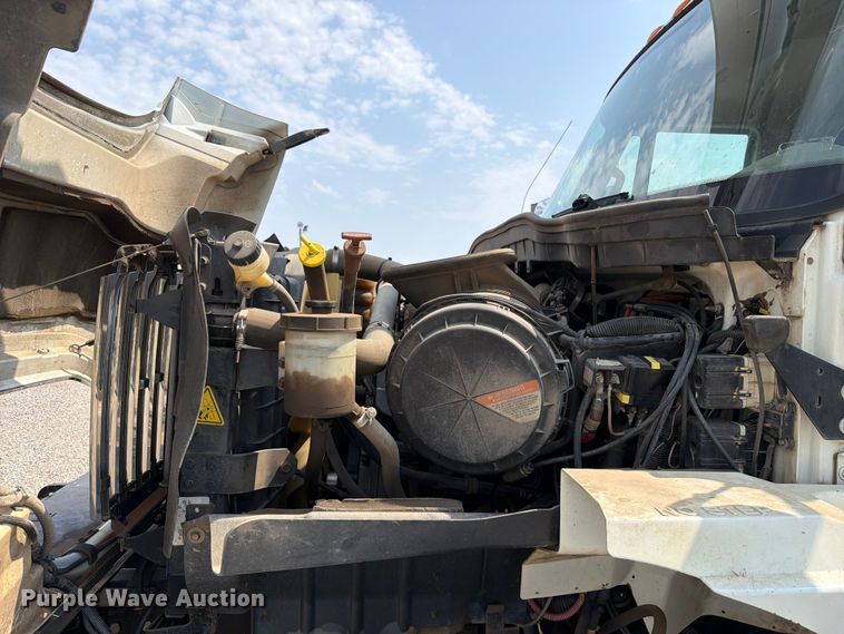 image for item FK5044 2016 International WorkStar 7500 bucket truck
