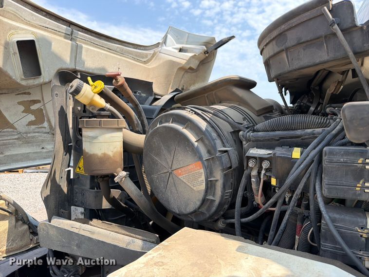 image for item FK5044 2016 International WorkStar 7500 bucket truck