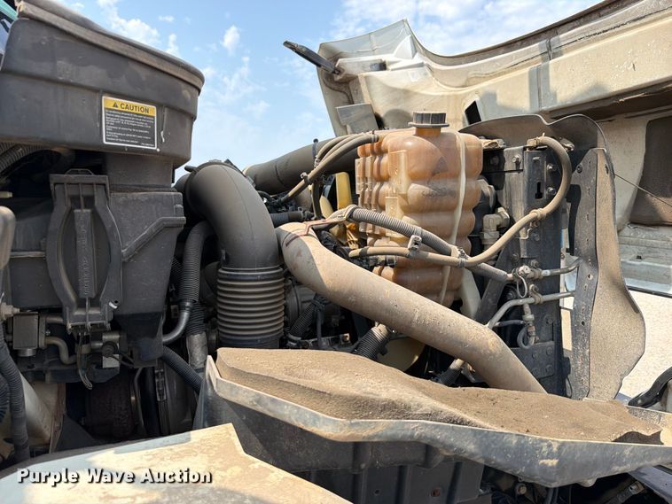 image for item FK5044 2016 International WorkStar 7500 bucket truck