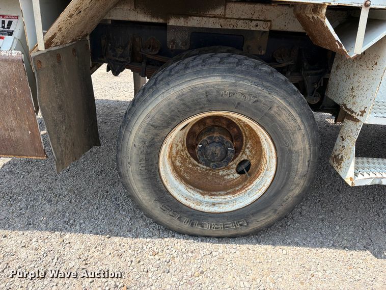 image for item FK5044 2016 International WorkStar 7500 bucket truck