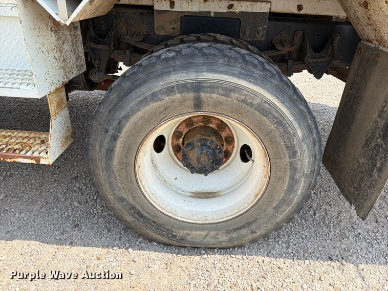 image for item FK5044 2016 International WorkStar 7500 bucket truck