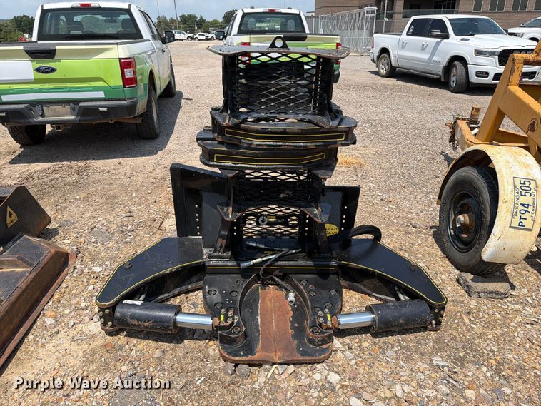 image for item FK5046 M&M HC16 Hydra Clip skid steer tree shear