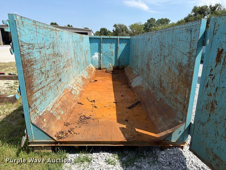 image for item FK5058 Roll-off dumpster