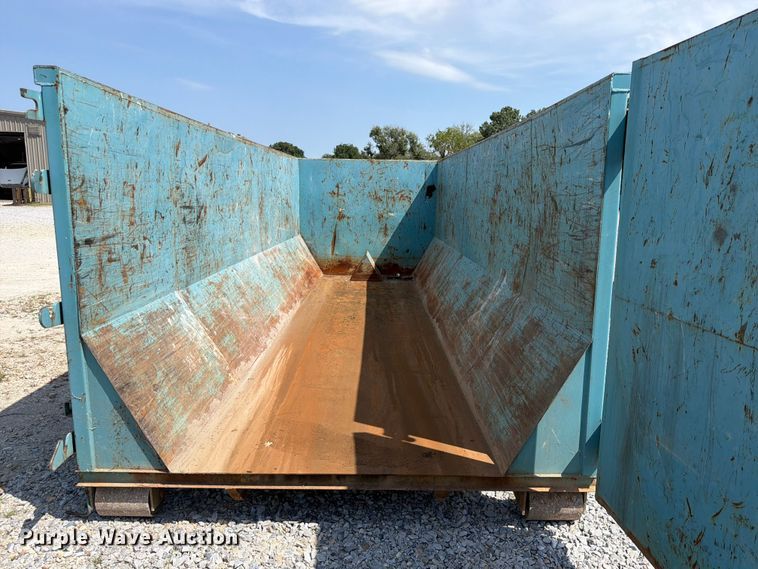 image for item FK5059 Roll-off dumpster