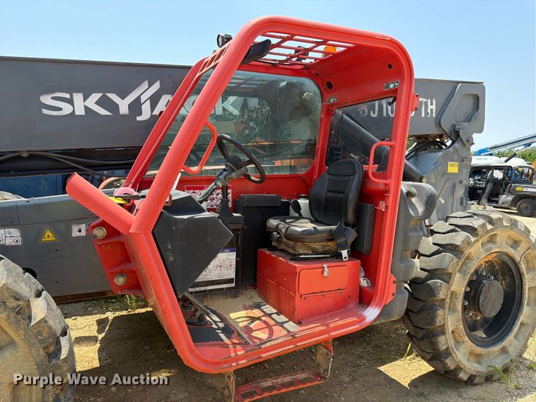 image for item FN2025 2019 Skyjack SJ1056TH telehandler
