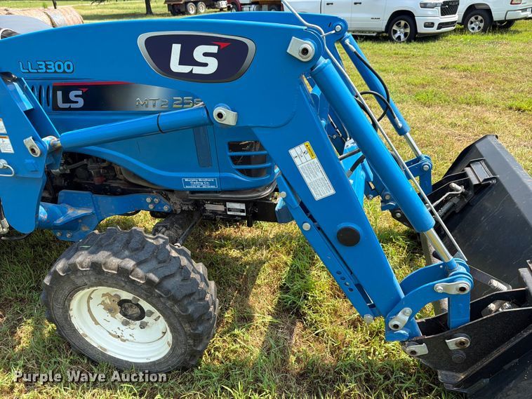 image for item FN2027 LS MT225HE MFWD tractor