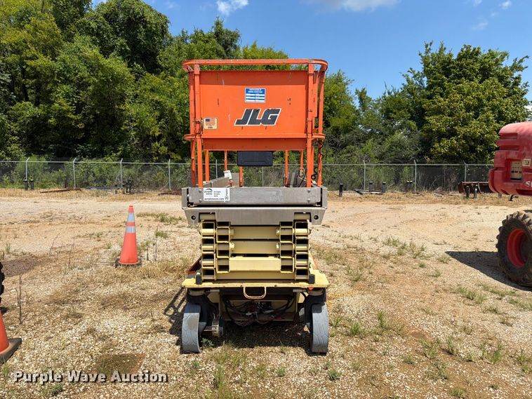 image for item FN2037 2014 JLG 3246ES scissor lift
