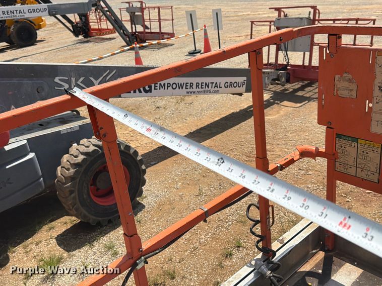 image for item FN2037 2014 JLG 3246ES scissor lift
