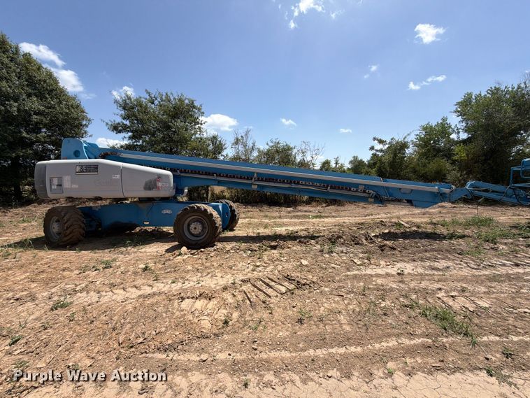 image for item FN2041 2000 Genie S-125 boom lift