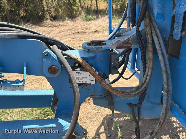 image for item FN2041 2000 Genie S-125 boom lift