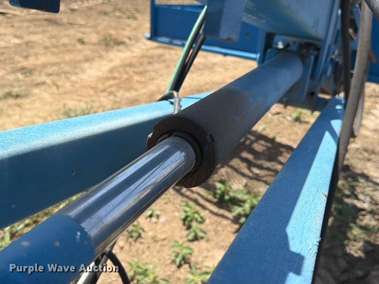 image for item FN2041 2000 Genie S-125 boom lift