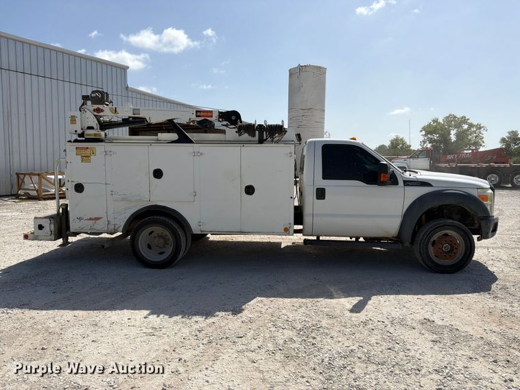 image for item FN2042 2016 Ford F550 Super Duty utility / service truck