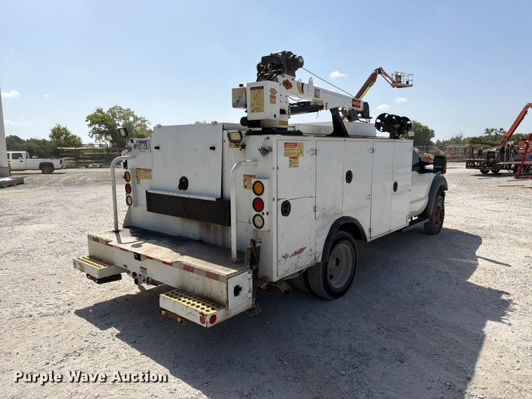 image for item FN2042 2016 Ford F550 Super Duty utility / service truck