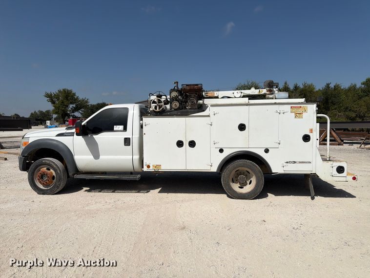 image for item FN2042 2016 Ford F550 Super Duty utility / service truck