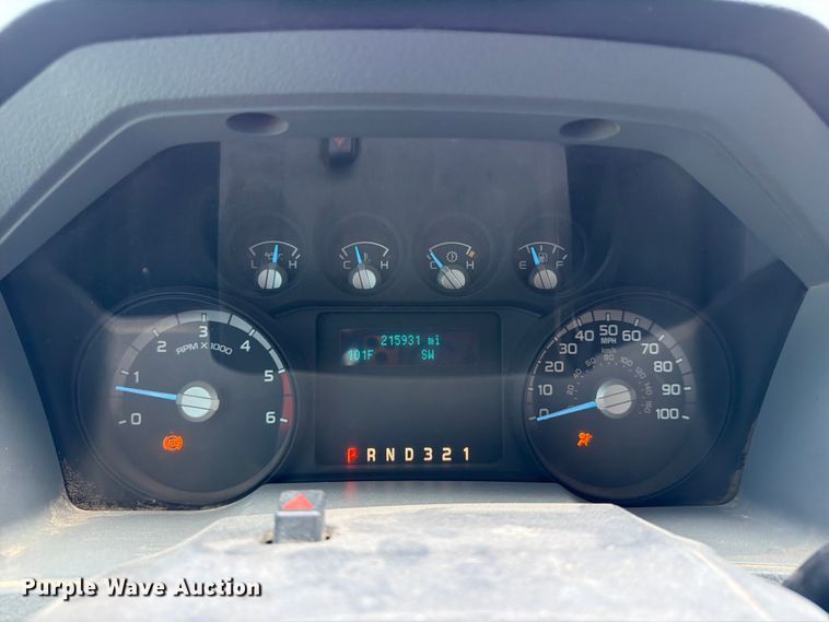 image for item FN2042 2016 Ford F550 Super Duty utility / service truck