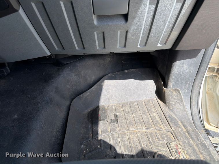 image for item FN2042 2016 Ford F550 Super Duty utility / service truck