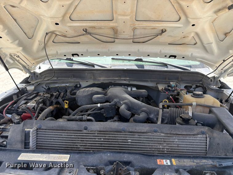 image for item FN2042 2016 Ford F550 Super Duty utility / service truck