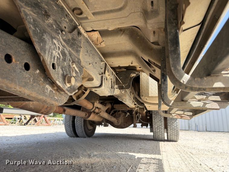 image for item FN2042 2016 Ford F550 Super Duty utility / service truck