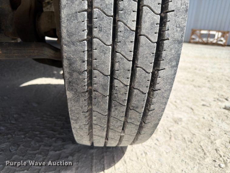 image for item FN2042 2016 Ford F550 Super Duty utility / service truck