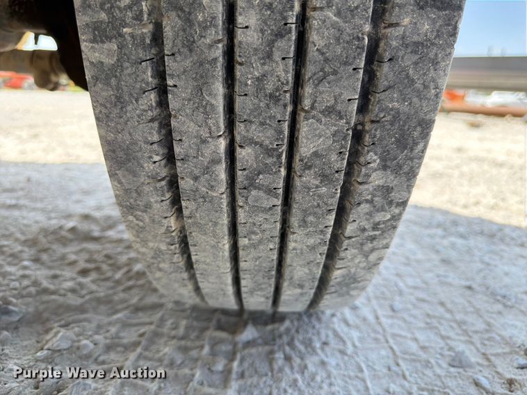 image for item FN2042 2016 Ford F550 Super Duty utility / service truck