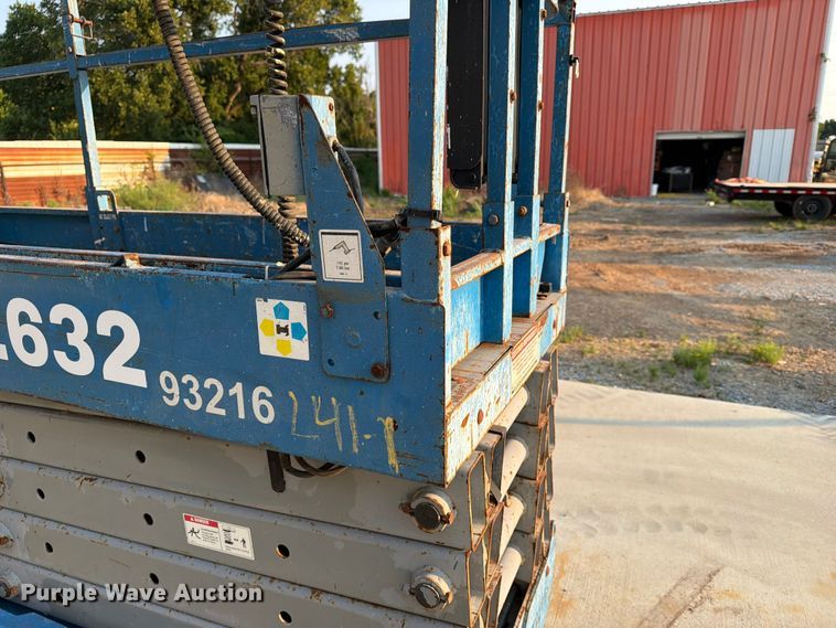 image for item FN2544 2008 Genie GS-3232 scissor lift