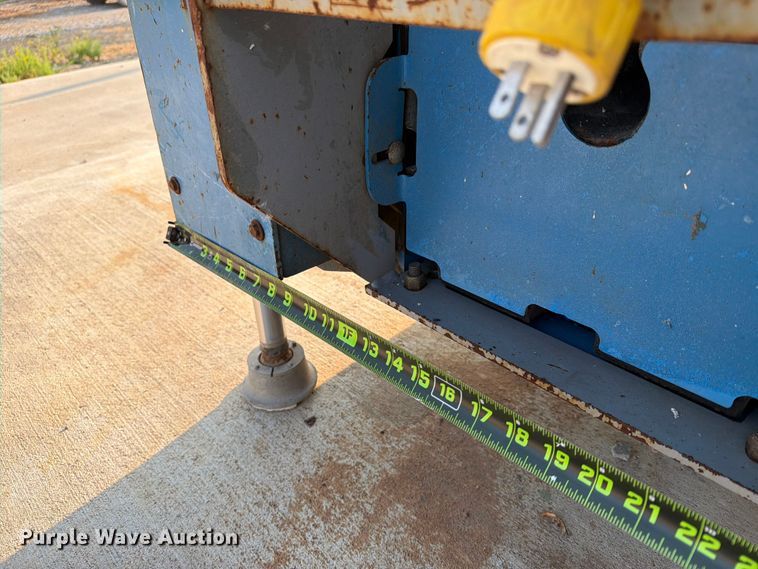 image for item FN2544 2008 Genie GS-3232 scissor lift
