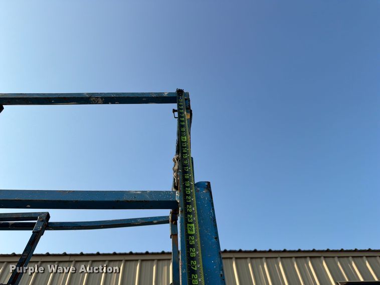 image for item FN2544 2008 Genie GS-3232 scissor lift