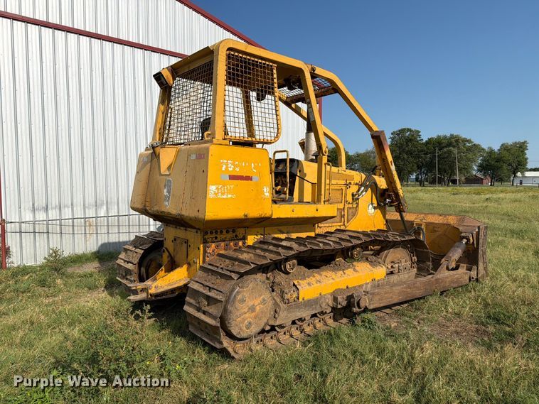 image for item FN2551 1994 John Deere 750 BLT dozer
