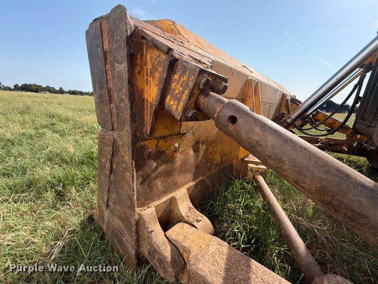 image for item FN2551 1994 John Deere 750 BLT dozer