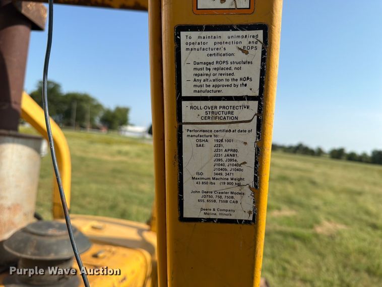 image for item FN2551 1994 John Deere 750 BLT dozer