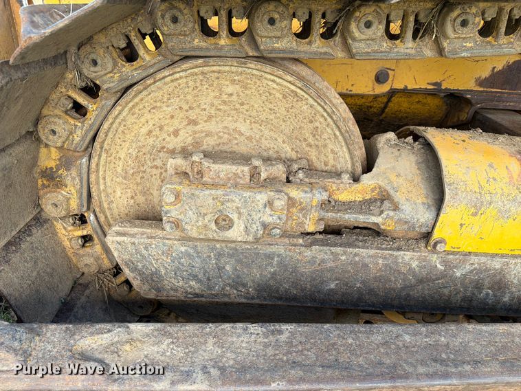 image for item FN2551 1994 John Deere 750 BLT dozer