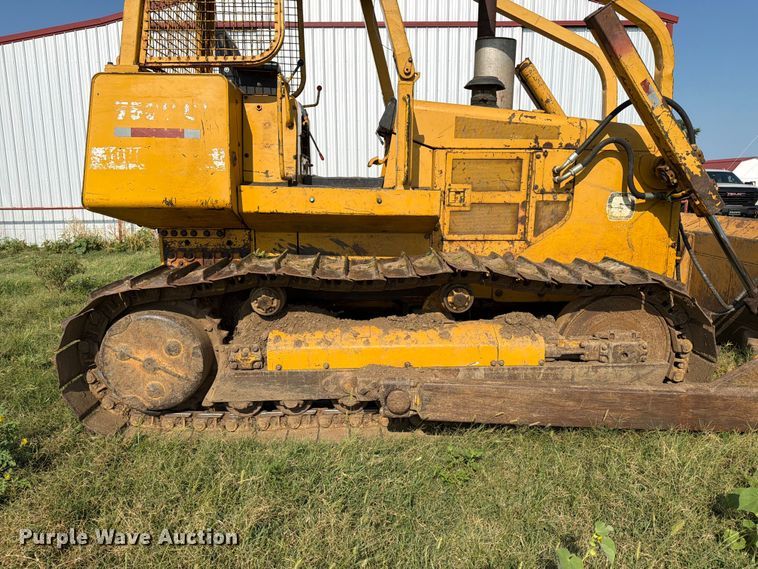 image for item FN2551 1994 John Deere 750 BLT dozer