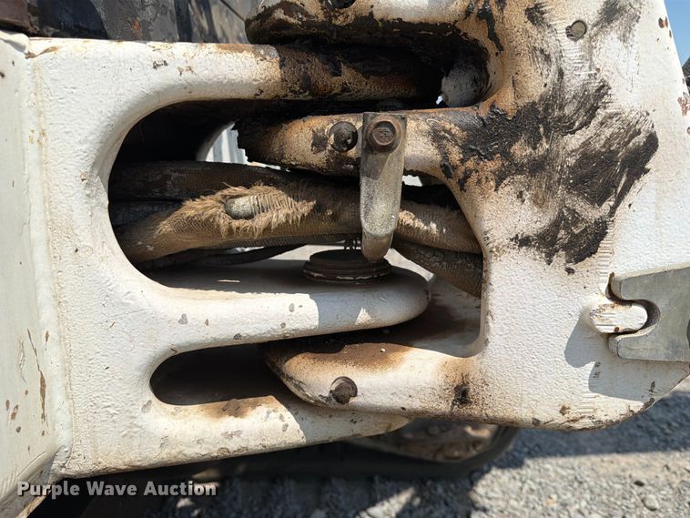 image for item FN2554 2002 Bobcat 334 mini excavator