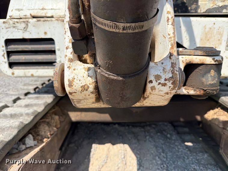 image for item FN2554 2002 Bobcat 334 mini excavator