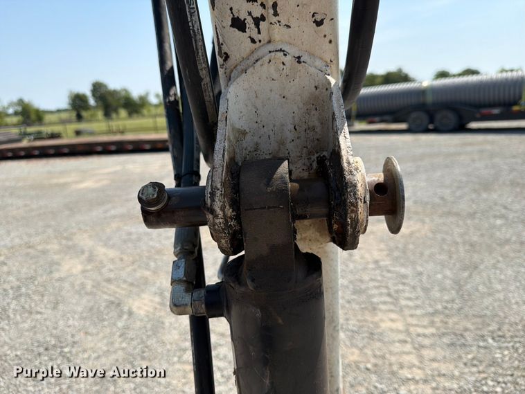 image for item FN2554 2002 Bobcat 334 mini excavator