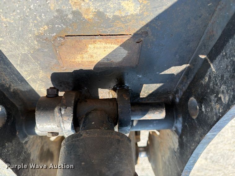 image for item FN2554 2002 Bobcat 334 mini excavator