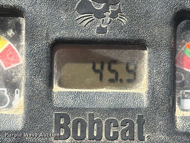 image for item FN2554 2002 Bobcat 334 mini excavator