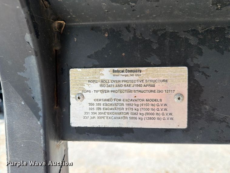 image for item FN2554 2002 Bobcat 334 mini excavator