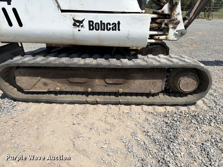 image for item FN2554 2002 Bobcat 334 mini excavator