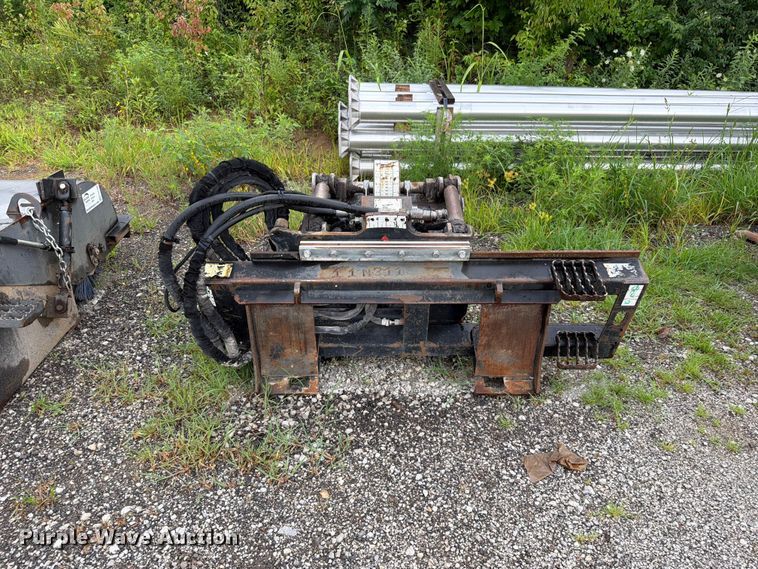 image for item FN5789 Caterpillar PC206 skid steer cold planer