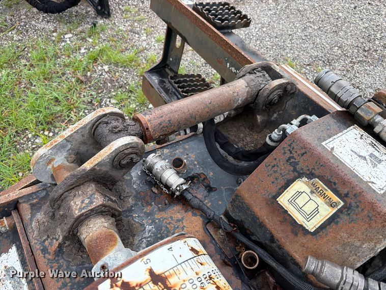 image for item FN5789 Caterpillar PC206 skid steer cold planer
