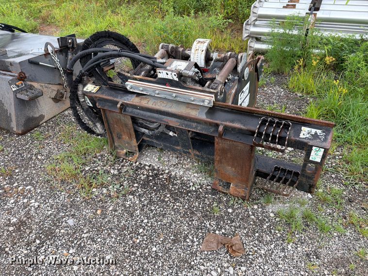 image for item FN5789 Caterpillar PC206 skid steer cold planer