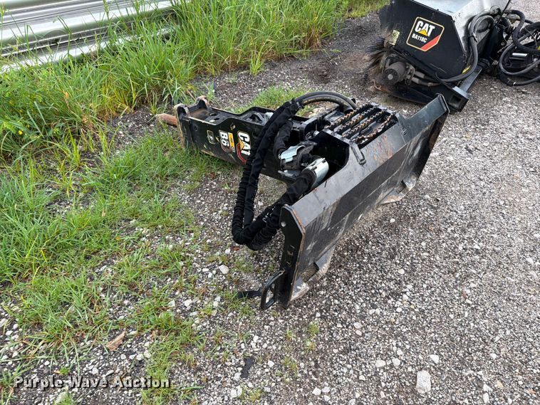 image for item FN5790 2023 Caterpillar B6 skid steer breaker