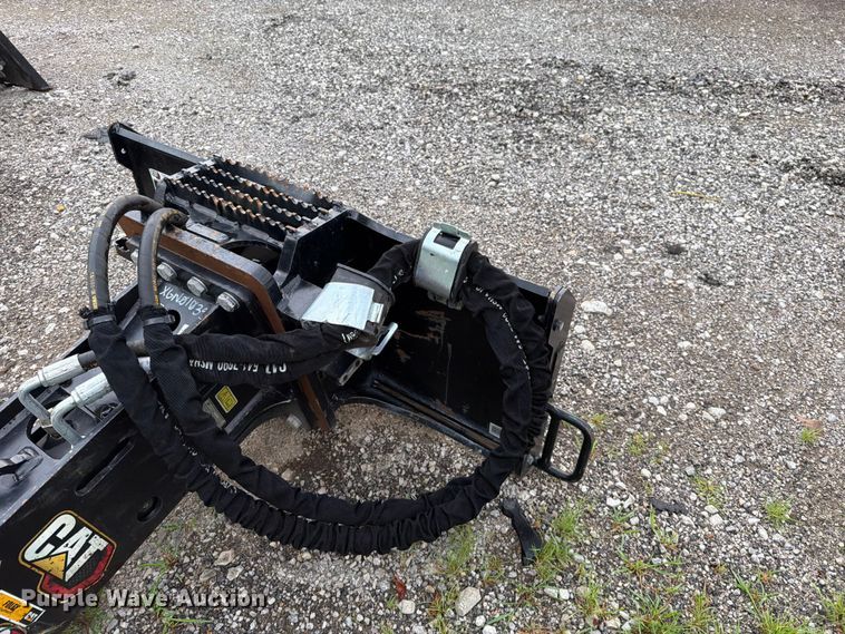 image for item FN5790 2023 Caterpillar B6 skid steer breaker
